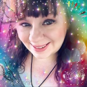 Meet your Posher, Charlina